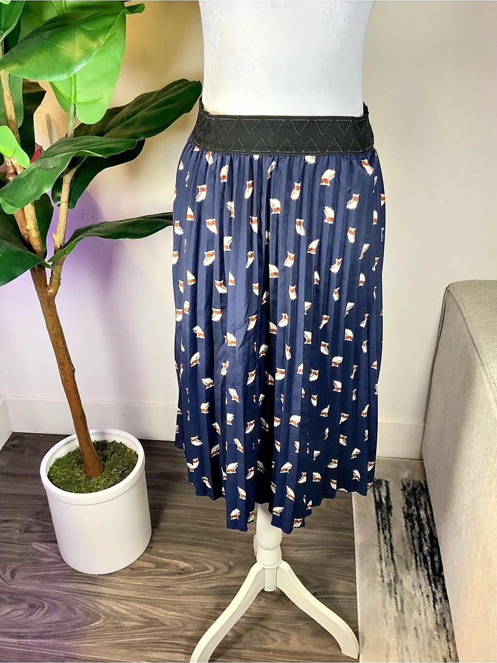 LULAROE Pleated Animal Print Midi Skirt in Blue Size Small